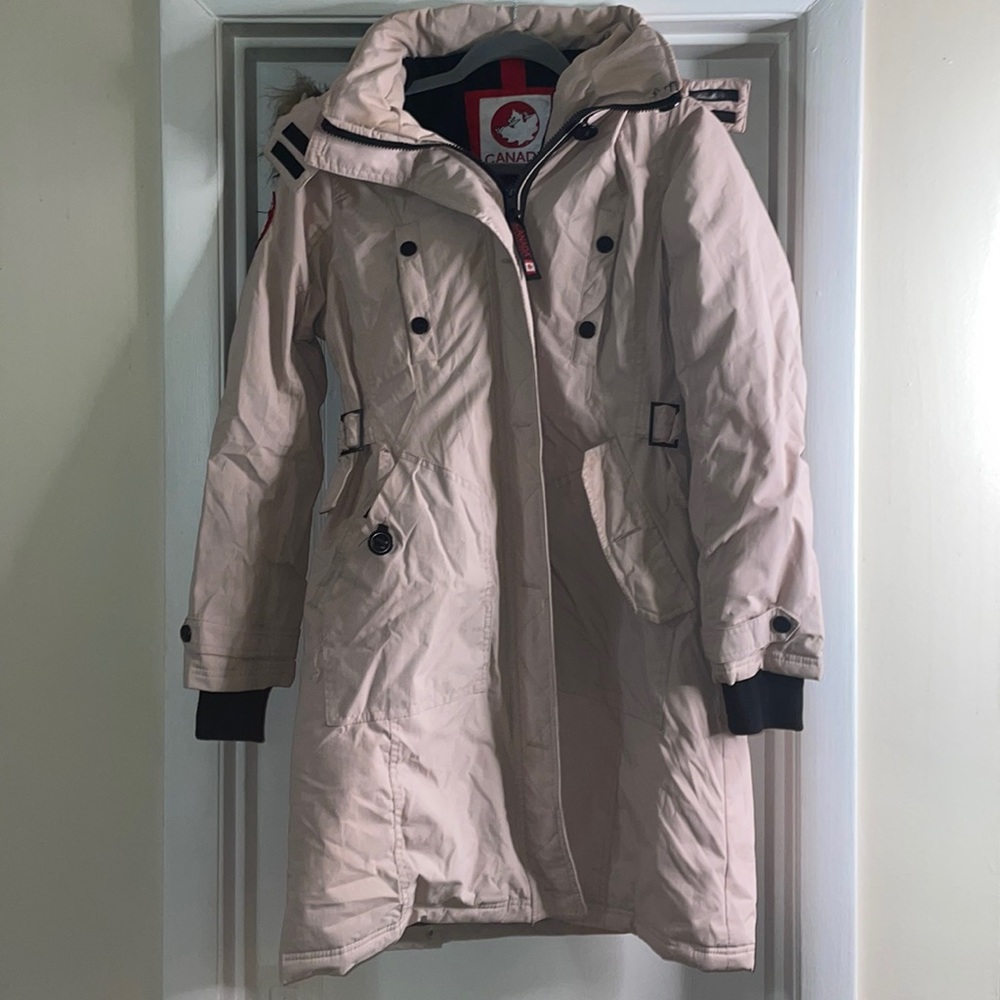 Blush Pink Canada Weather Gear Jacket. Size M in women. Very small blemishes.